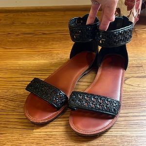 American Eagle black sandals